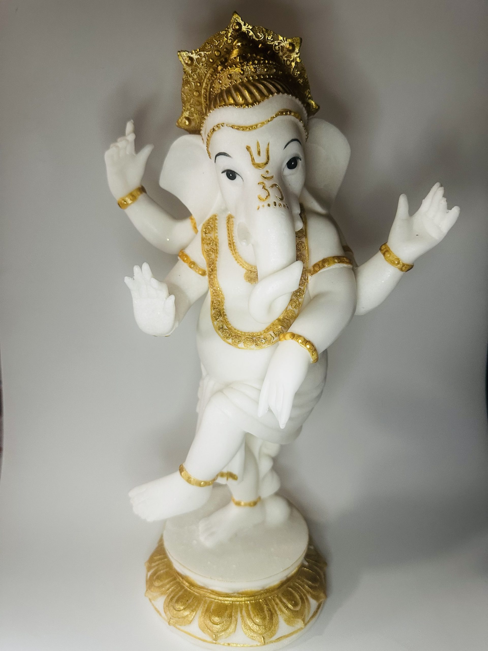 Figura Ganesha de pie 32 cm - Imagen 4